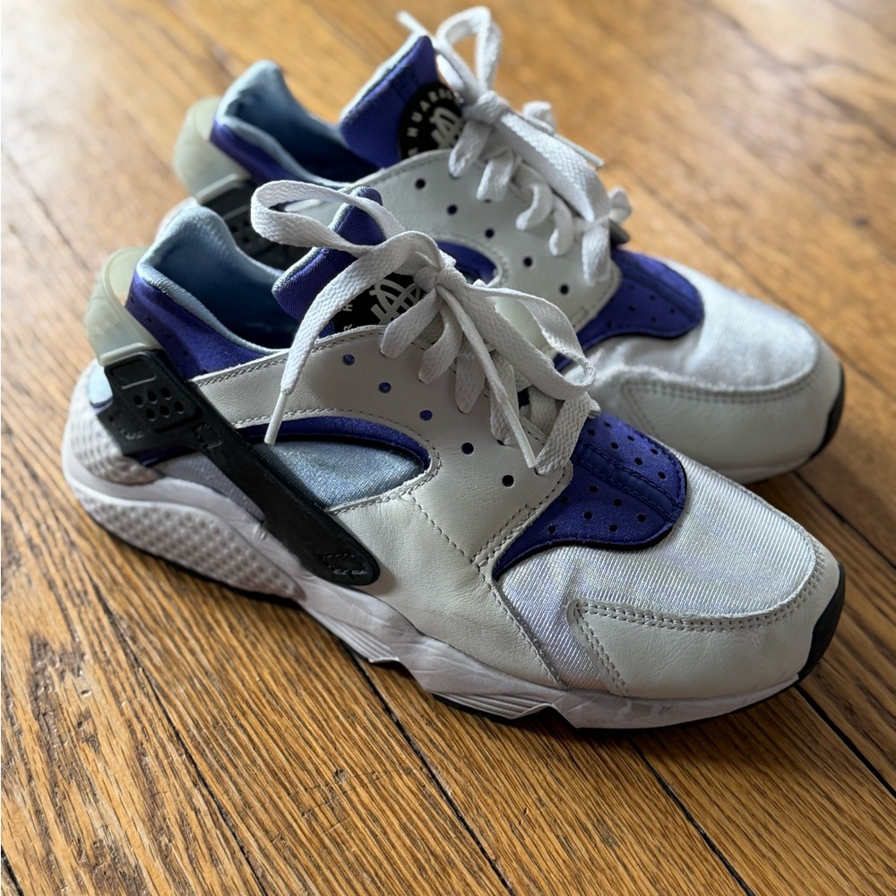Nike Huarache “Lapis” Sneakers - Size 7.5